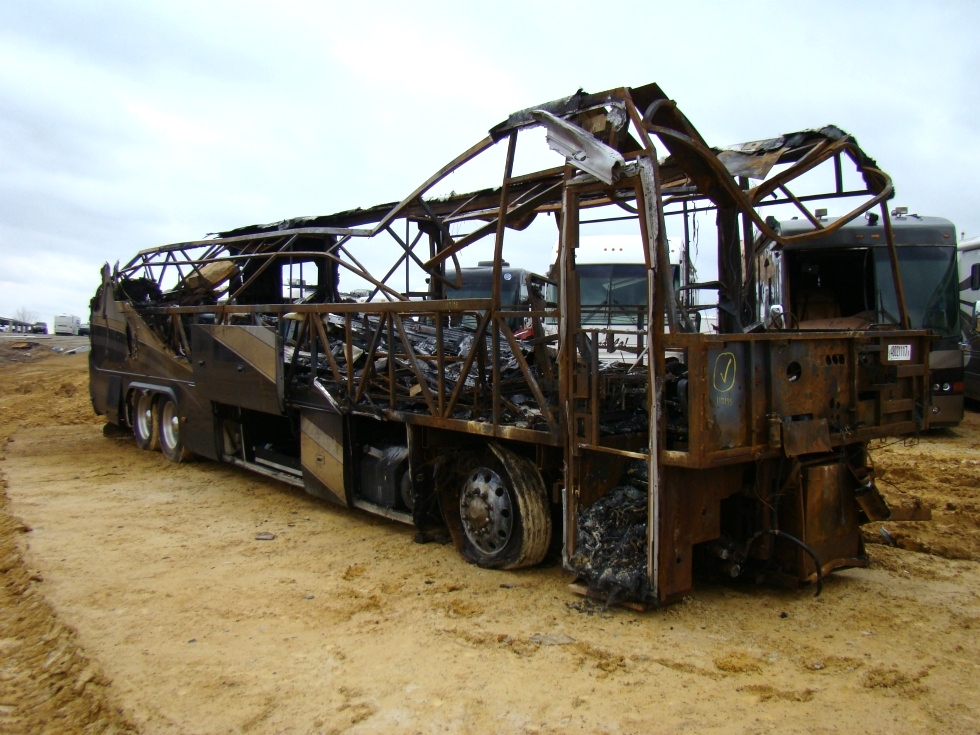 2002 MONACO EXECUTIVE PARTS FOR SALE CALL VISONE RV AT 606-843-9889