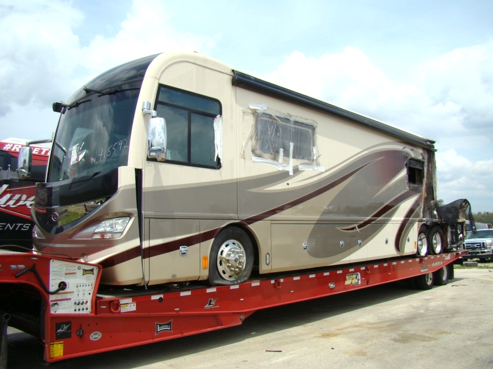 RV PARTS - 2013 FLEETWOOD REVOLUTION SALVAGE MOTORHOME 