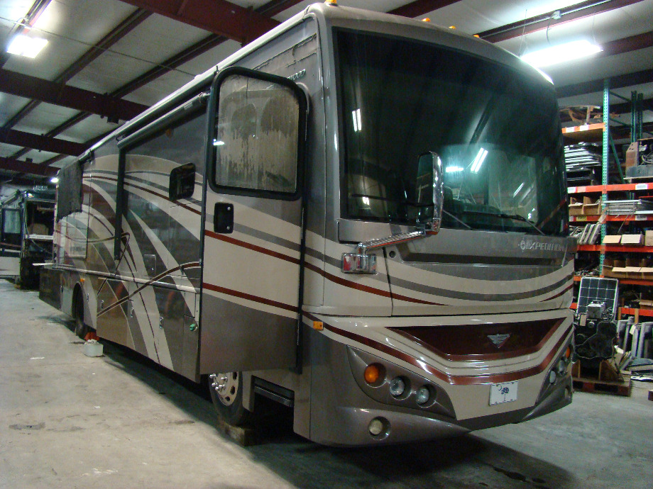 2015 FLEETWOOD EXPEDITION PARTS AND SERVICE DEALER - VISONE RV